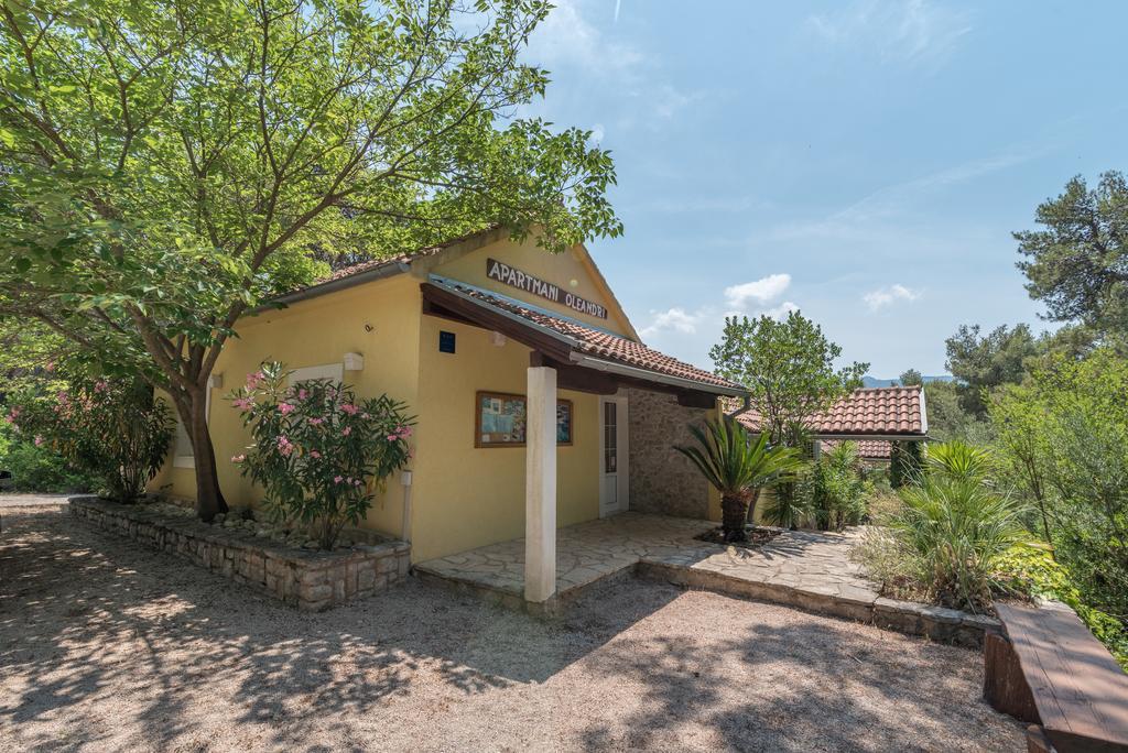 ורבוסקה Villas Oleandri מראה חיצוני תמונה